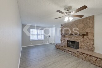 738 Willowood Ln in Lancaster, TX - Building Photo - Building Photo