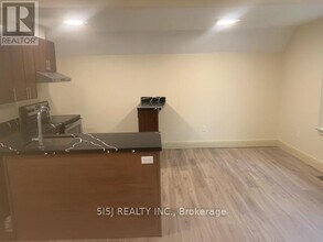 246 Bradford St in Barrie, ON - Building Photo - Building Photo