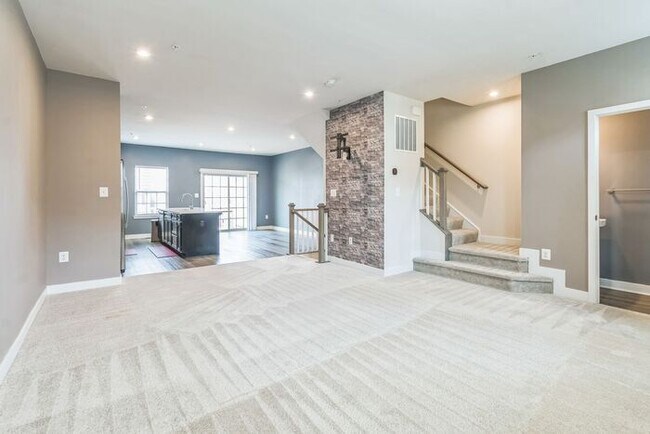 14944 Ring House Rd in Brandywine, MD - Building Photo - Building Photo