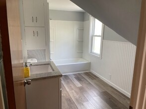 428 High St in Bridgewater, MA - Building Photo - Building Photo