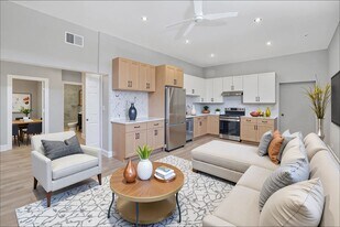 6240 W Belmont Ave in Chicago, IL - Building Photo