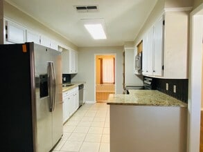 405 Toby Ln in Jacksonville, TX - Building Photo - Building Photo