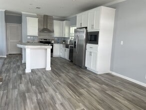 586 Country Meadows Blvd in Plant City, FL - Building Photo - Building Photo