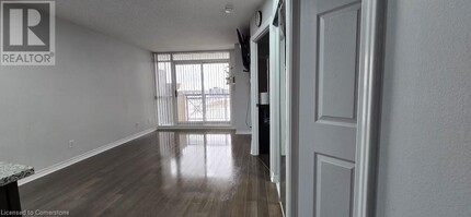 2391 Central Park Dr in Oakville, ON - Building Photo - Building Photo
