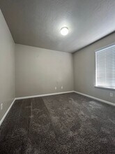 2343 Adelaide Dr in Riverton, UT - Building Photo - Building Photo