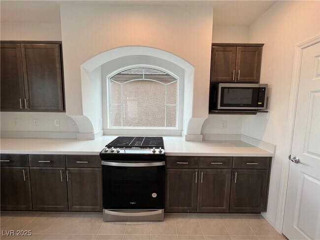 property at 5872 Aurora Gold Ave