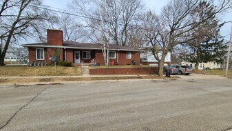 21 E Pitman Ave, Unit 21