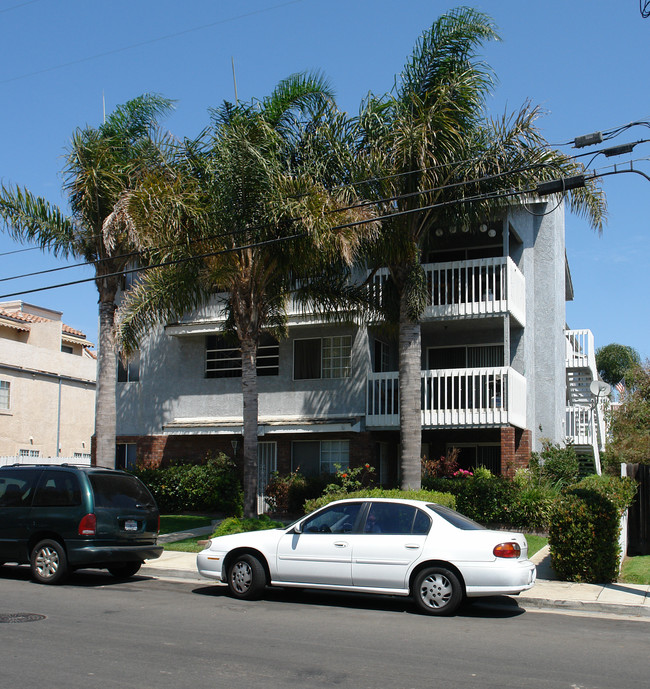 5151 Dunbar Ave in Huntington Beach, CA - Building Photo - Building Photo