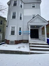 91 Sheridan St, Unit 87-3 in Boston, MA - Foto de edificio - Building Photo