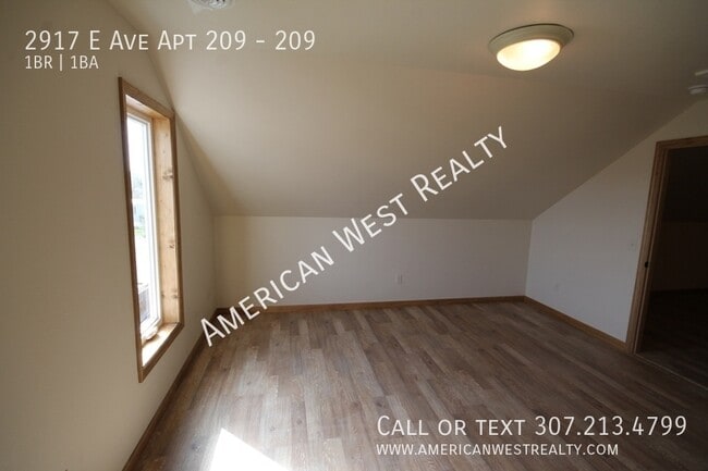 property at 2917 E Ave
