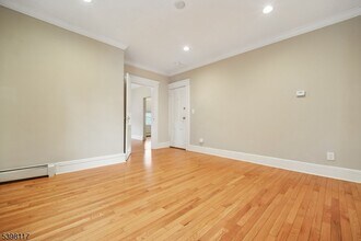 159 Valley Rd in Montclair, NJ - Building Photo - Building Photo