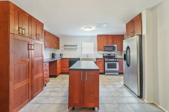 4110 Auburn St in Lake Charles, LA - Building Photo - Building Photo