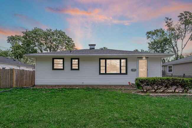 1107 Campbell Ave