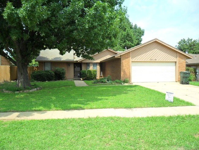 2119 Vanessa Dr