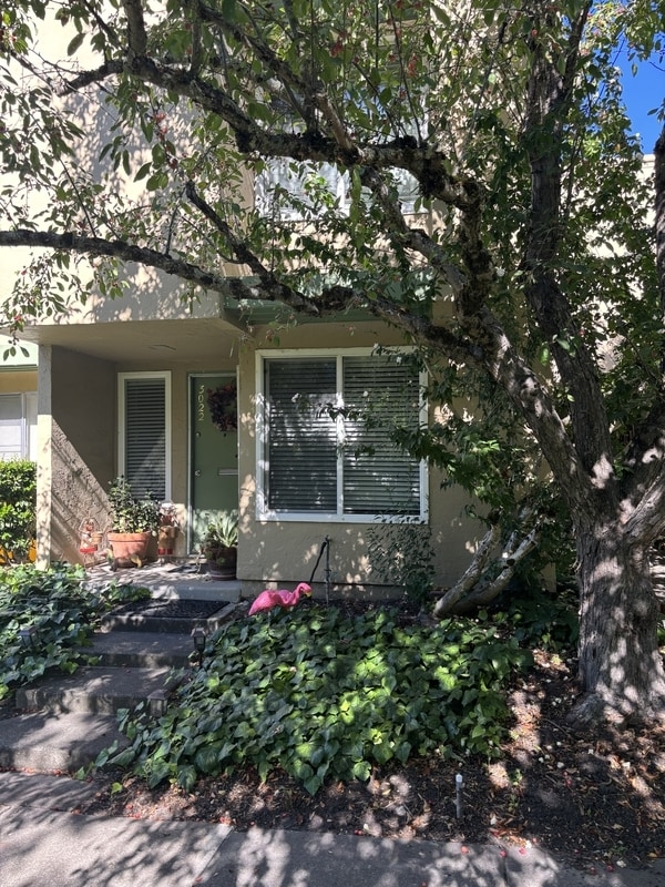3022 Yulupa Ave in Santa Rosa, CA - Foto de edificio - Building Photo