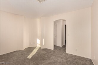 10396 Midseason Mist St in Las Vegas, NV - Building Photo - Building Photo