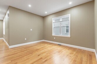 285 Charles St, Unit 1 in Malden, MA - Building Photo - Building Photo
