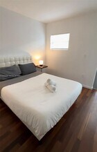 1550 Pennsylvania Ave, Unit 117 in Miami Beach, FL - Foto de edificio - Building Photo