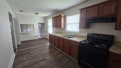 2701 Lowell Ave in Jacksonville, FL - Building Photo - Building Photo
