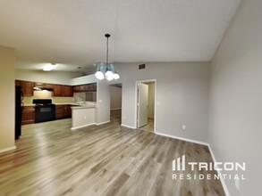 6898 17th Ln N in St. Petersburg, FL - Building Photo - Building Photo