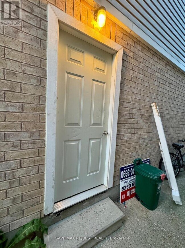 237 Shady Glen Cres in Kitchener, ON - Building Photo - Building Photo