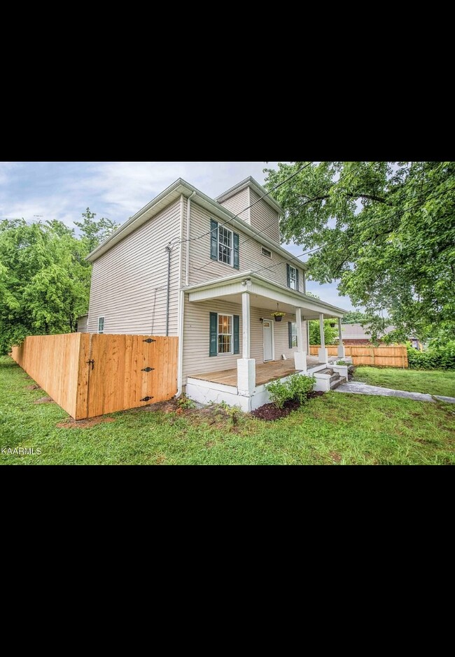 1103 Virginia Ave in Knoxville, TN - Building Photo - Building Photo