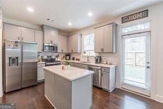 5392 Brooklands Dr in Lithonia, GA - Building Photo - Building Photo