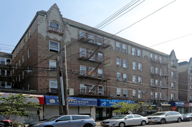 6316 39th Ave in Flushing, NY - Building Photo - Building Photo