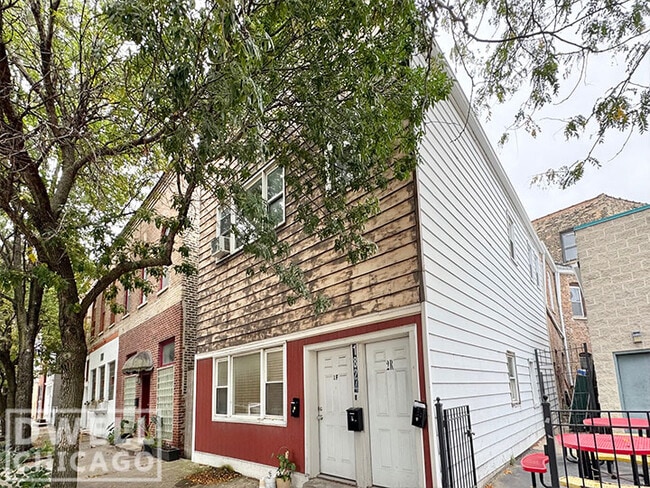 1824 S Canalport Ave, Unit 1