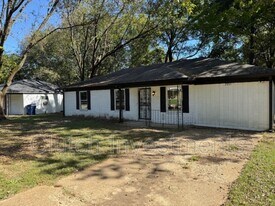 2935 Briarwood Dr in Horn Lake, MS - Building Photo
