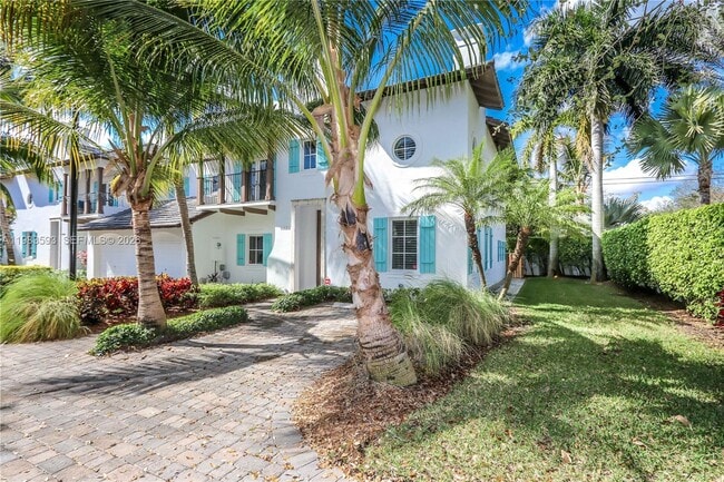 11064 SW 79th Path in Kendall, FL - Building Photo - Building Photo