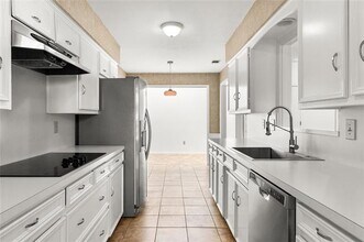 9702 Summerhill Ln in Dallas, TX - Building Photo - Building Photo