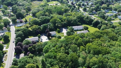 174 Old Boston Post Rd in Old Saybrook, CT - Building Photo - Building Photo