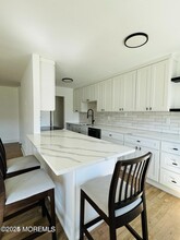 35 Manchester Ct in Freehold, NJ - Building Photo - Building Photo