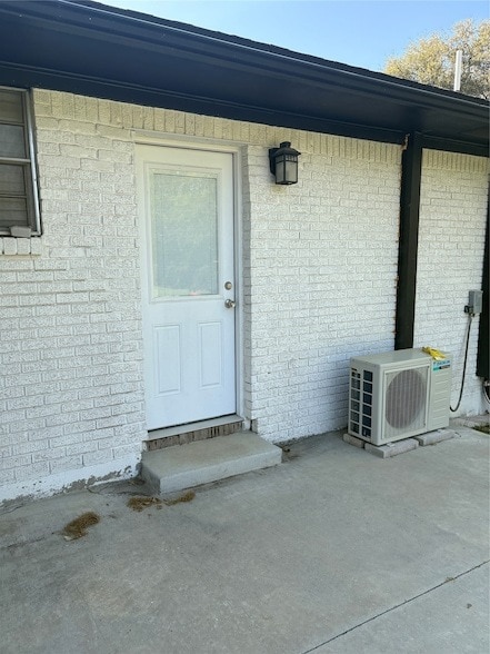 property at 818 Thomas St