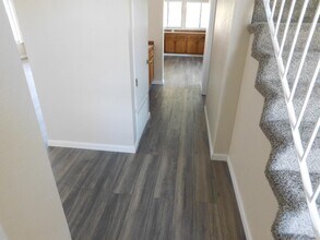 101 Constitution Ave in Vacaville, CA - Building Photo - Building Photo
