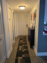 201 NW 7th St, Unit #202 in Miami, FL - Building Photo - Building Photo