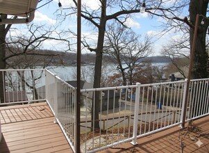 6739 Pk Shrs Est in Osage Beach, MO - Building Photo - Building Photo