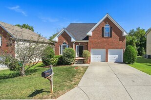 3157 Skinner Dr in Antioch, TN - Building Photo