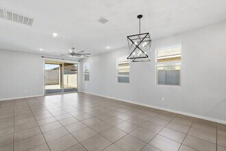 4535 W Hunter Trl in San Tan Valley, AZ - Building Photo - Building Photo