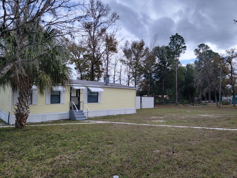 5143 S Knobhill Terrace in Homosassa, FL - Building Photo