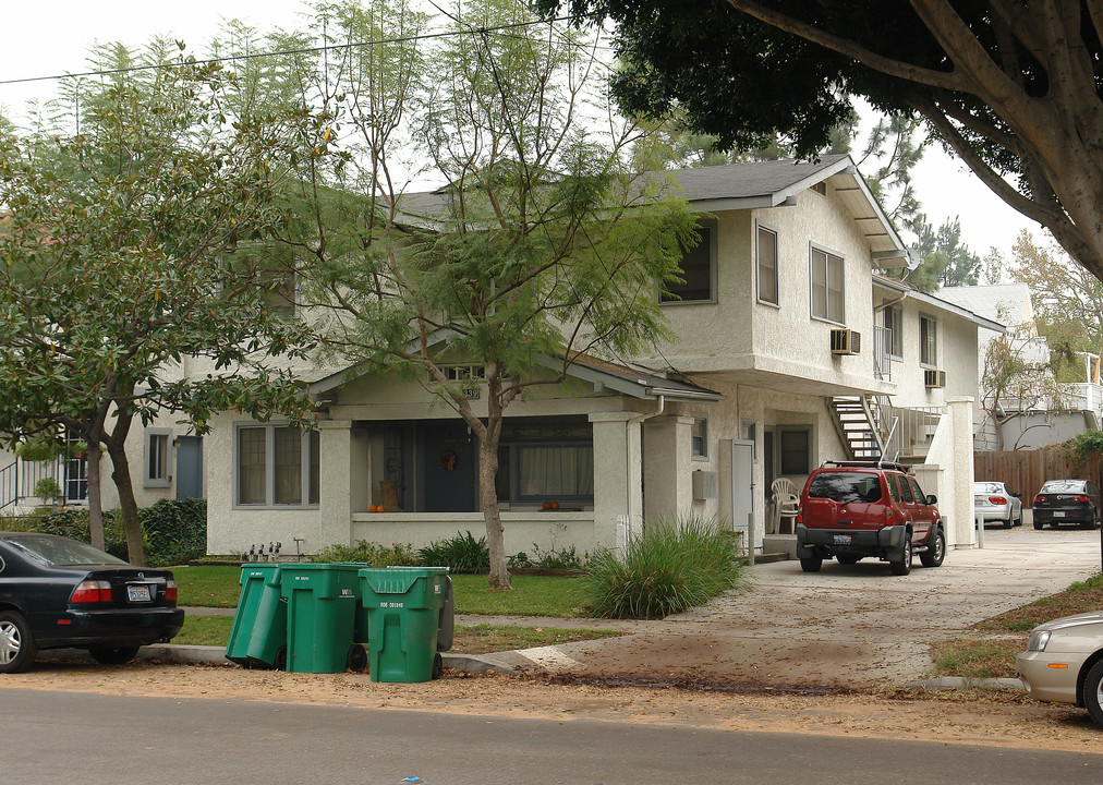 339 S Olive St in Orange, CA - Building Photo