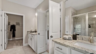 5148 Golden Oak Cove in Gainesville, GA - Building Photo - Building Photo