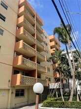 600 NE 25th St in Miami, FL - Foto de edificio - Building Photo