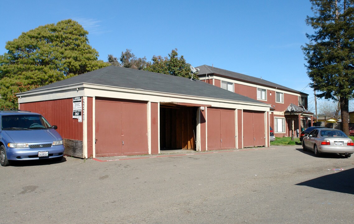 2530 Kenton Ct in Santa Rosa, CA - Foto de edificio