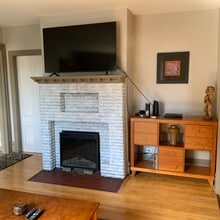100 W 4th St, Unit 1 in The Dalles, OR - Building Photo - Building Photo