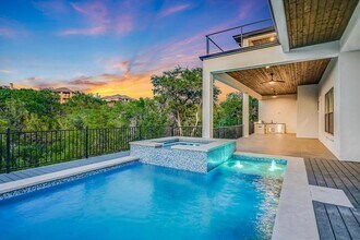 235 Canyon Turn Trail in Lakeway, TX - Building Photo - Building Photo