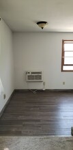 1125 Primrose Ct in Neenah, WI - Building Photo - Building Photo