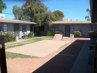 25 N Brooks St in Mesa, AZ - Foto de edificio - Building Photo