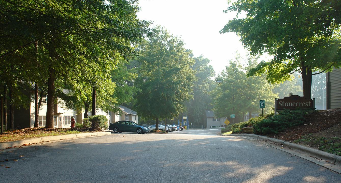 Stonecrest Apartments in Raleigh, NC - Building Photo